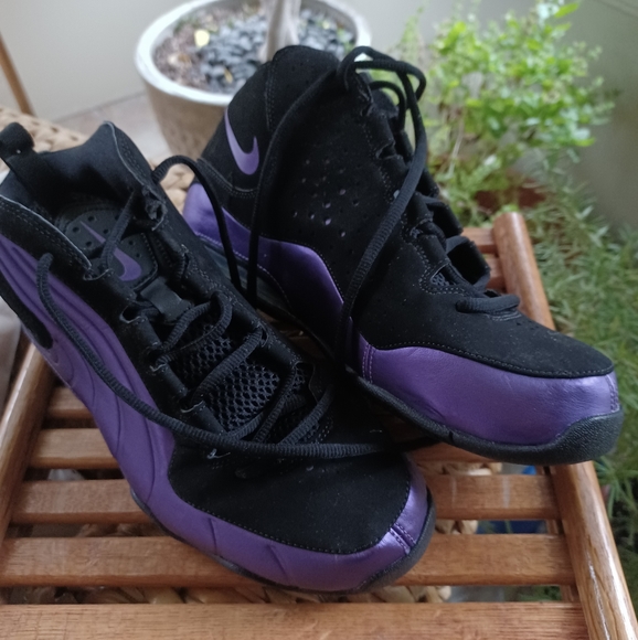 Nike Air Shoes - Nike Air shoes